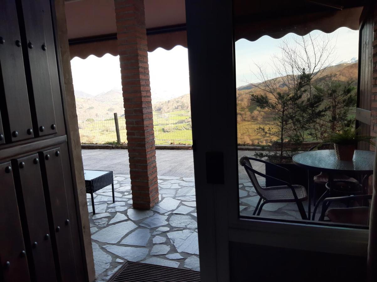 Apartamentos El Llanin Cangas de Onís Exterior foto