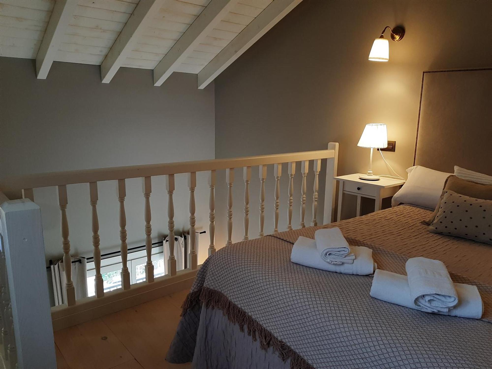 Apartamentos El Llanin Cangas de Onís Quarto foto