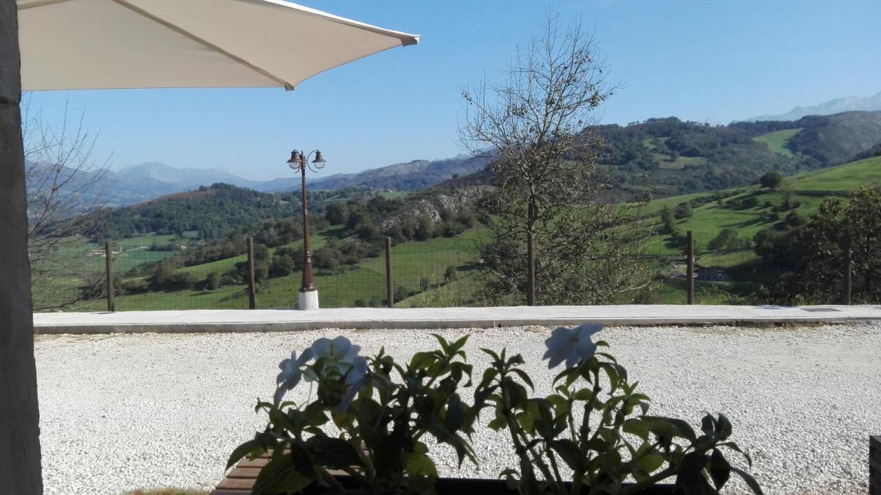 Apartamentos El Llanin Cangas de Onís Exterior foto