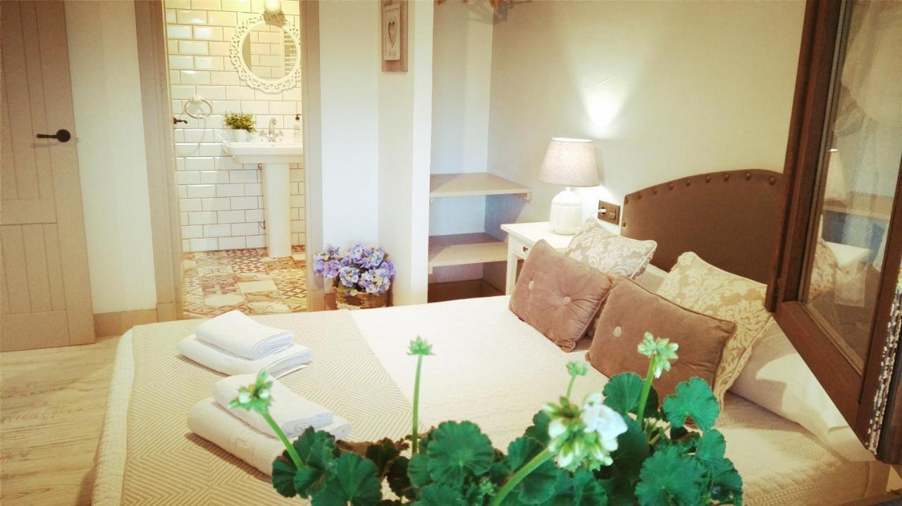 Apartamentos El Llanin Cangas de Onís Exterior foto